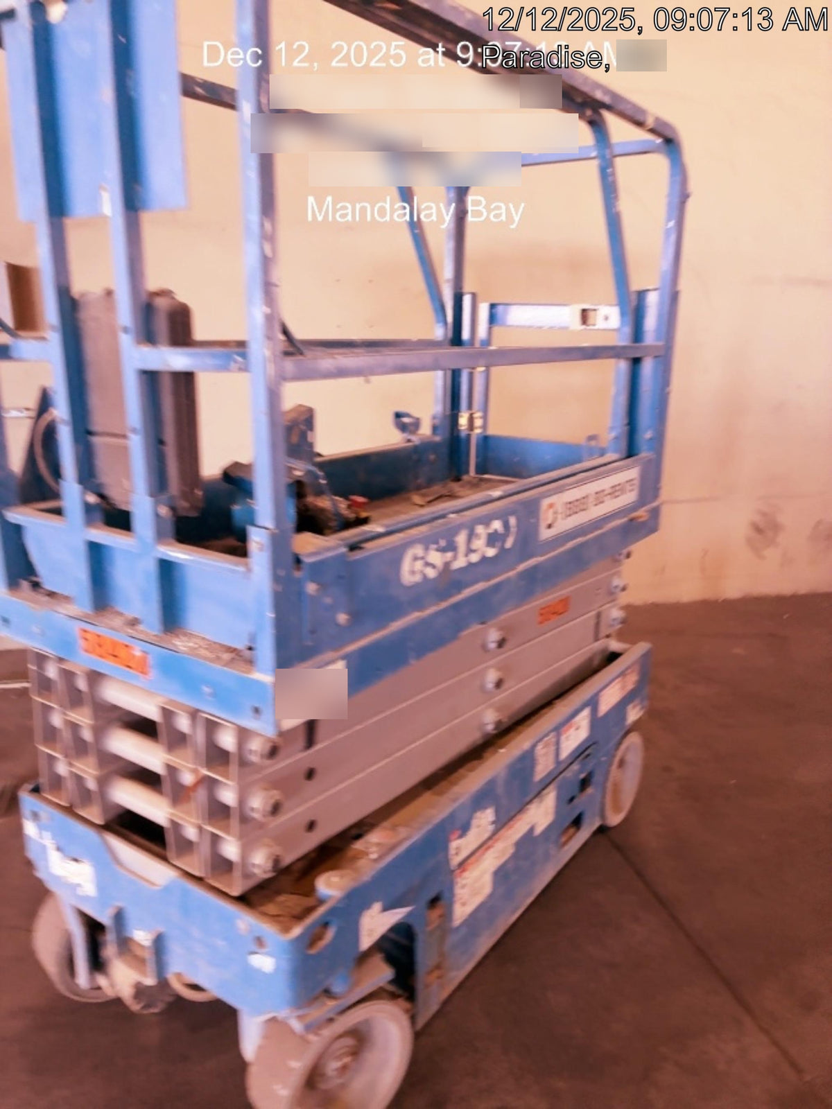 2019 Genie GS-1930 Half Height Swing Gate, 800W Inverter