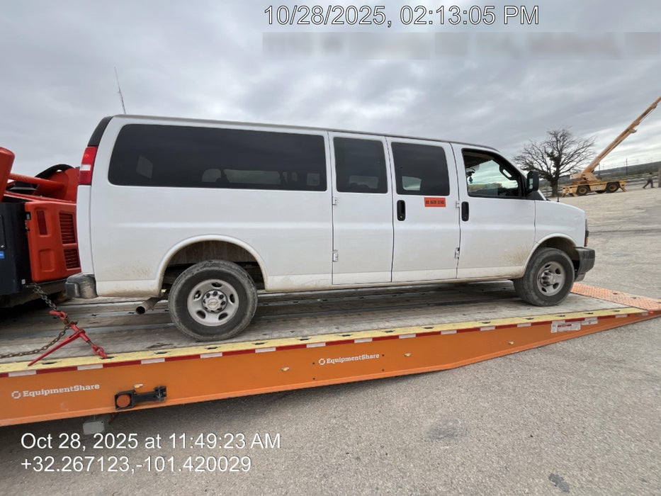 2024 CHEVROLET Express Van - Rental