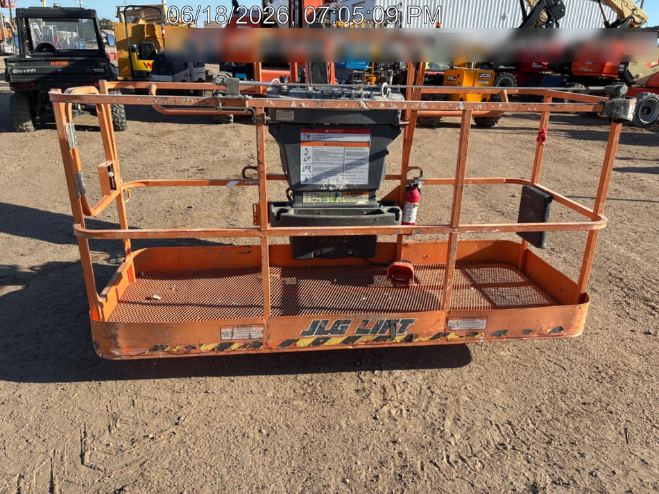 2021 JLG 860SJ