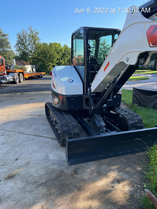 2022 Bobcat E50 Cab/Heat/Air, Rubber Tracks, Manual QC, Hydraulic Thumb