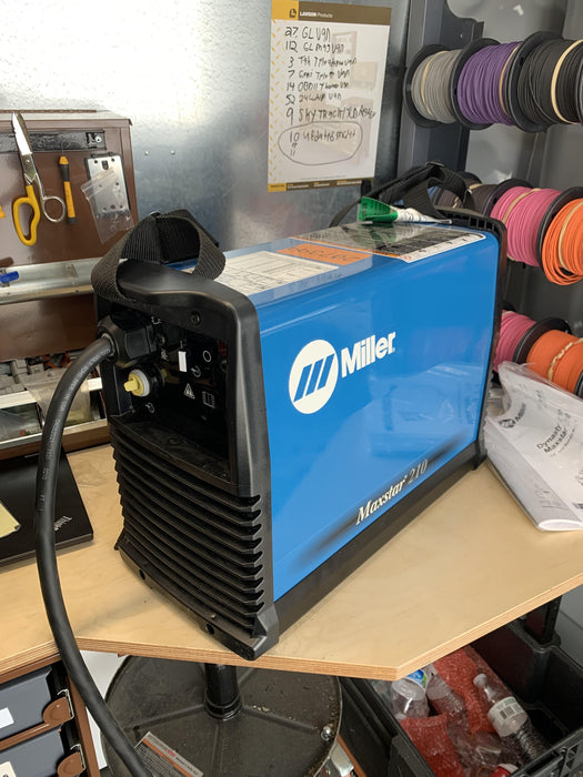 2022 MILLER ELECTRIC Maxstar 210 DX