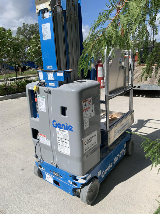 2021 GENIE GR-20
