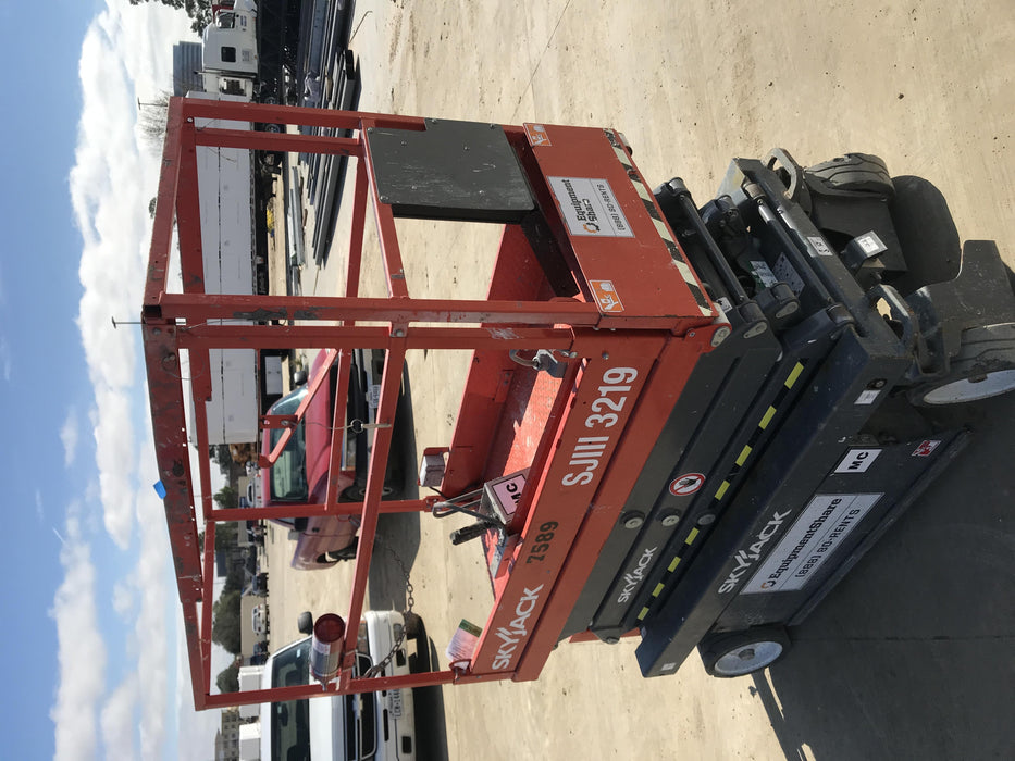 2018 SKYJACK SJIII-3219