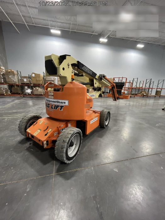 2019 JLG E450AJ