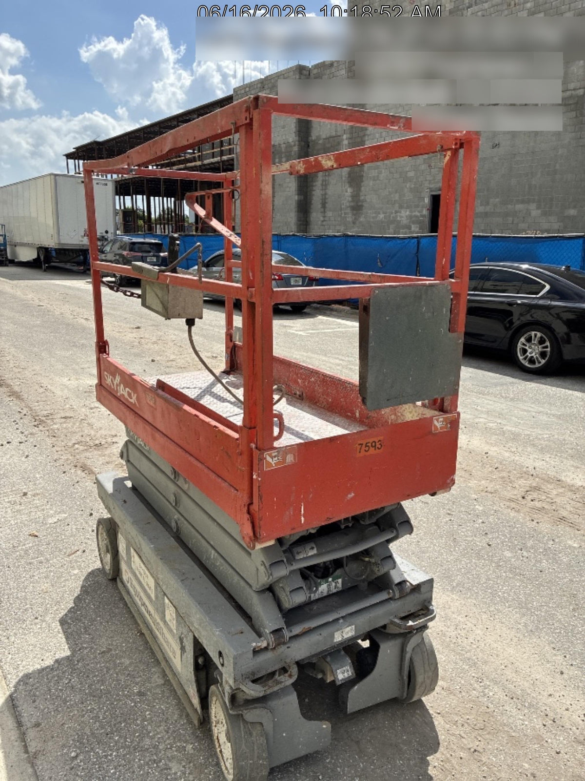 2018 Skyjack SJIII-3219 Skyjack SJIII3219 Scissor Lift w/Trojan Batteries