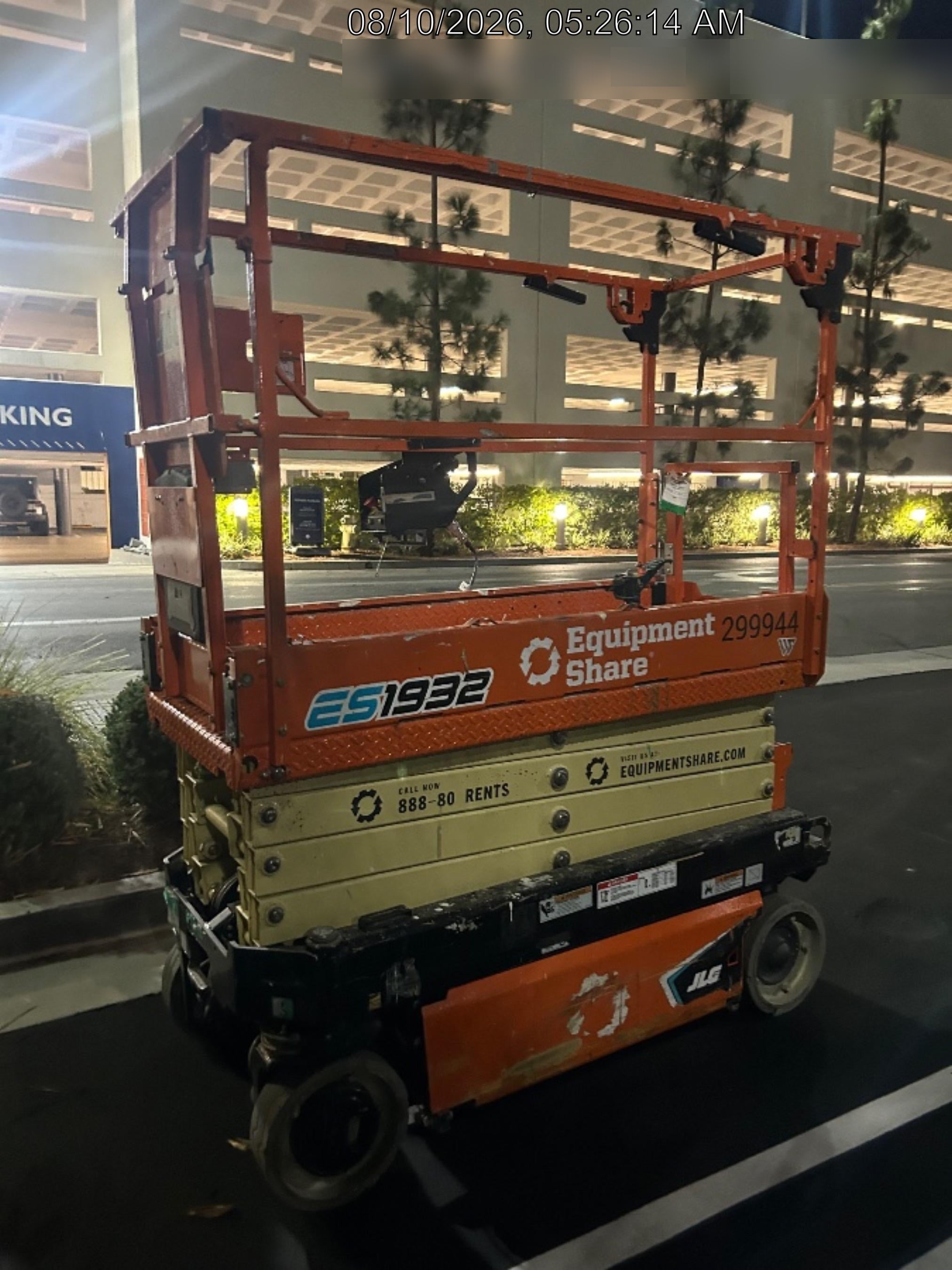 2023 JLG ES1932