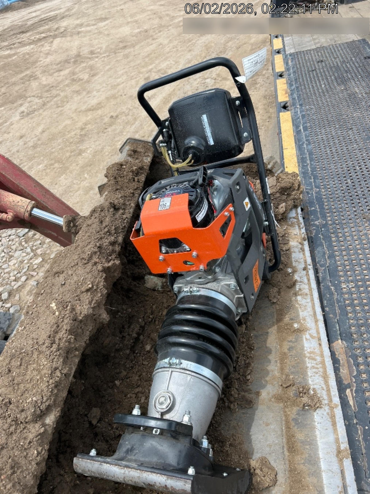 2025 HUSQVARNA LT6005