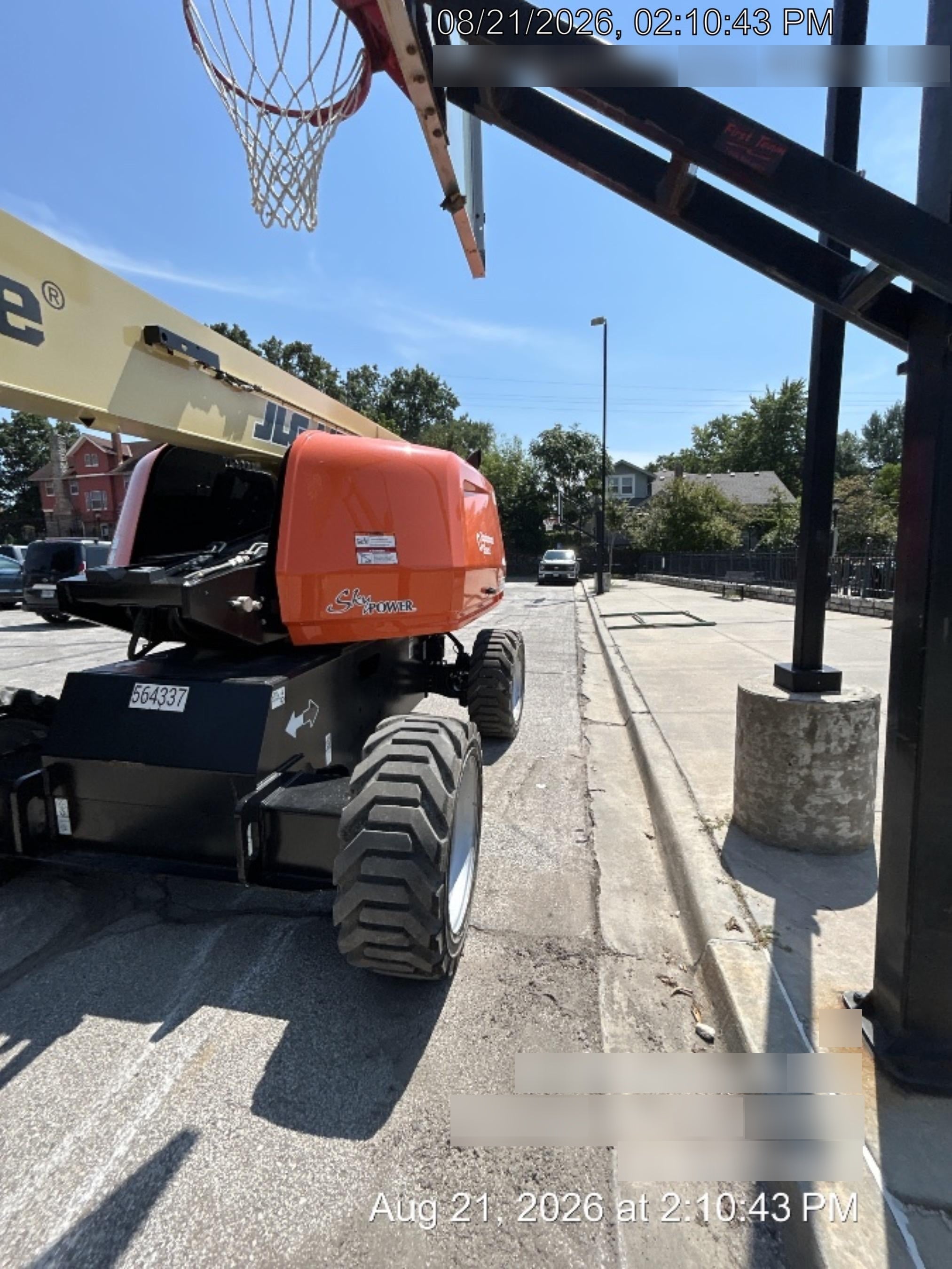 2025 JLG 660SJ
