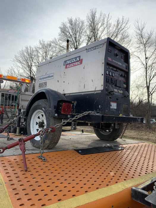 2019 Lincoln Electric Vantage 322 Ready-Pak 3, Two Wheel Trailer, Fender and Light Kit, Cable Rack