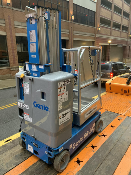 2021 GENIE GR-20