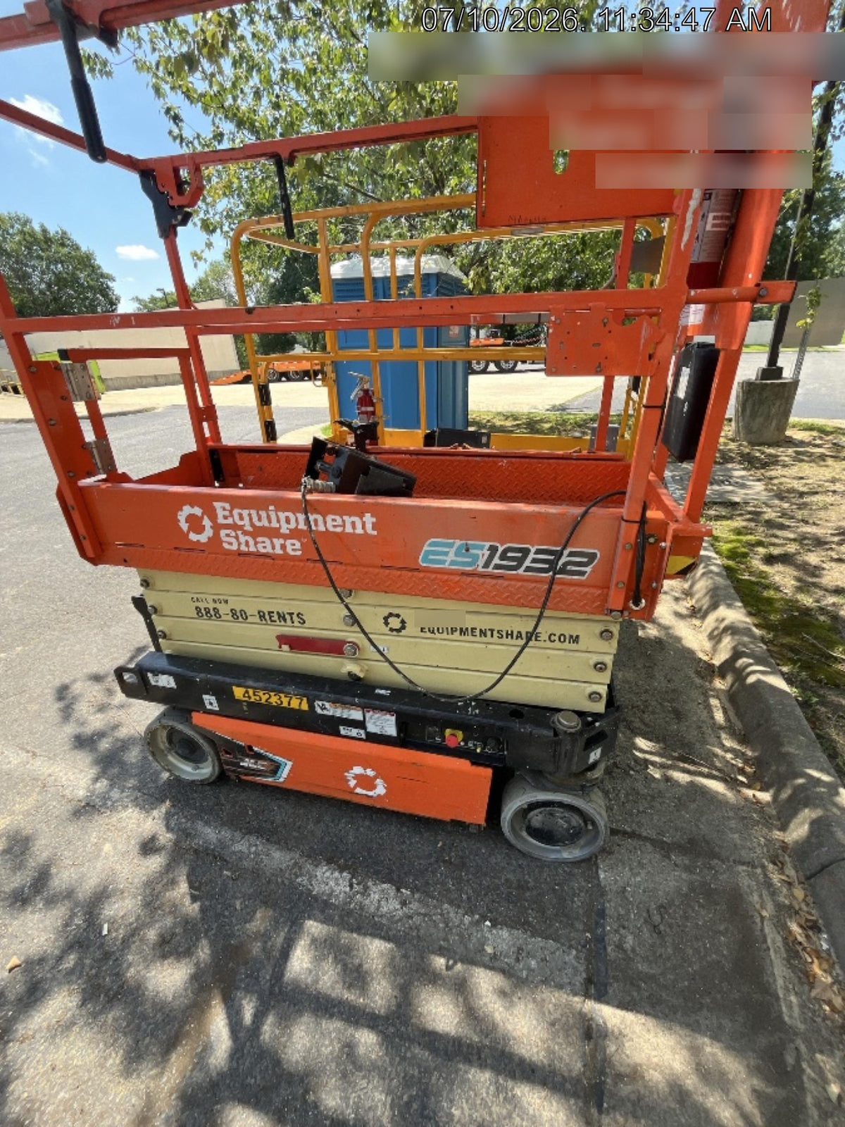 2024 JLG ES1932