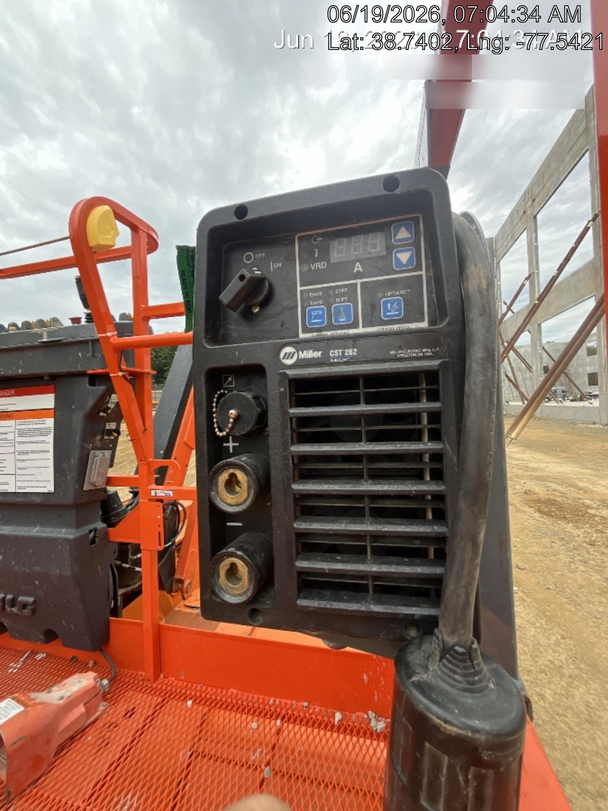 2025 MILLER ELECTRIC CST-282