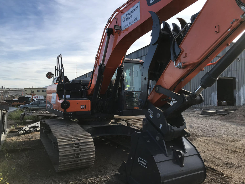 2019 DOOSAN DX225LC-5