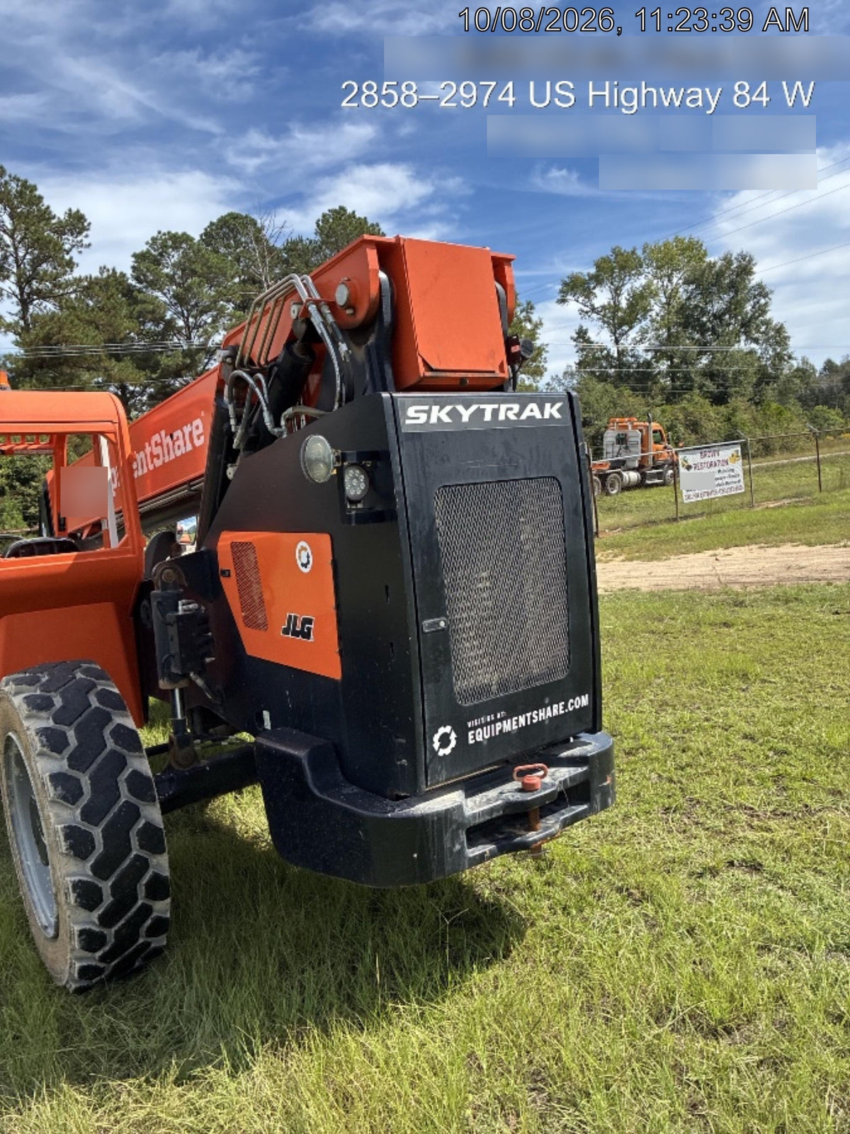 2023 SKYTRAK 8042