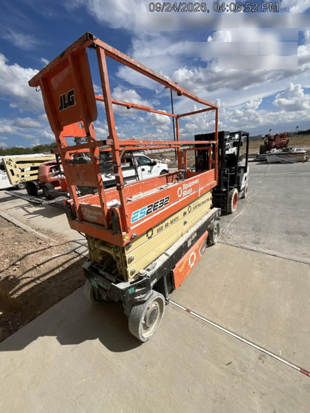 2022 JLG ES2632
