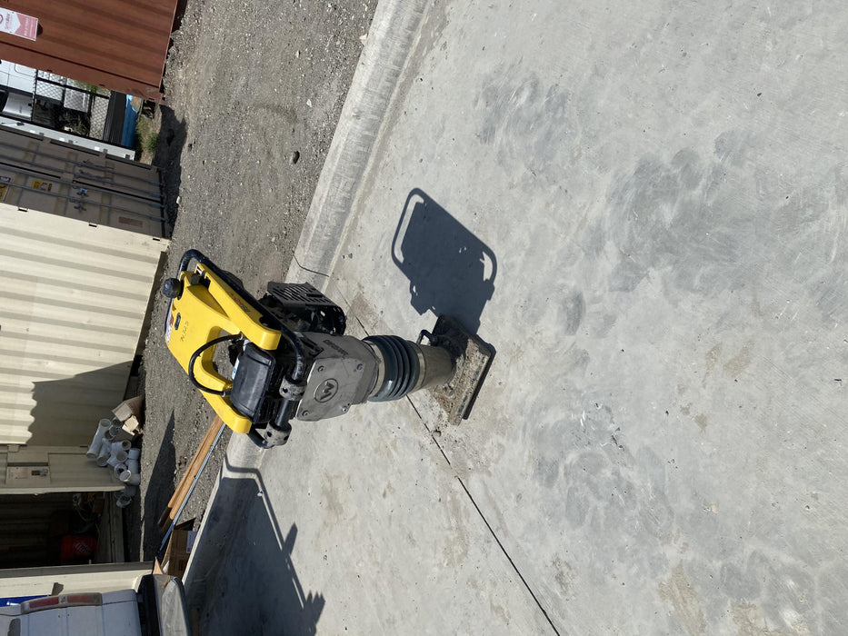 2020 WACKER NEUSON BS60-4As