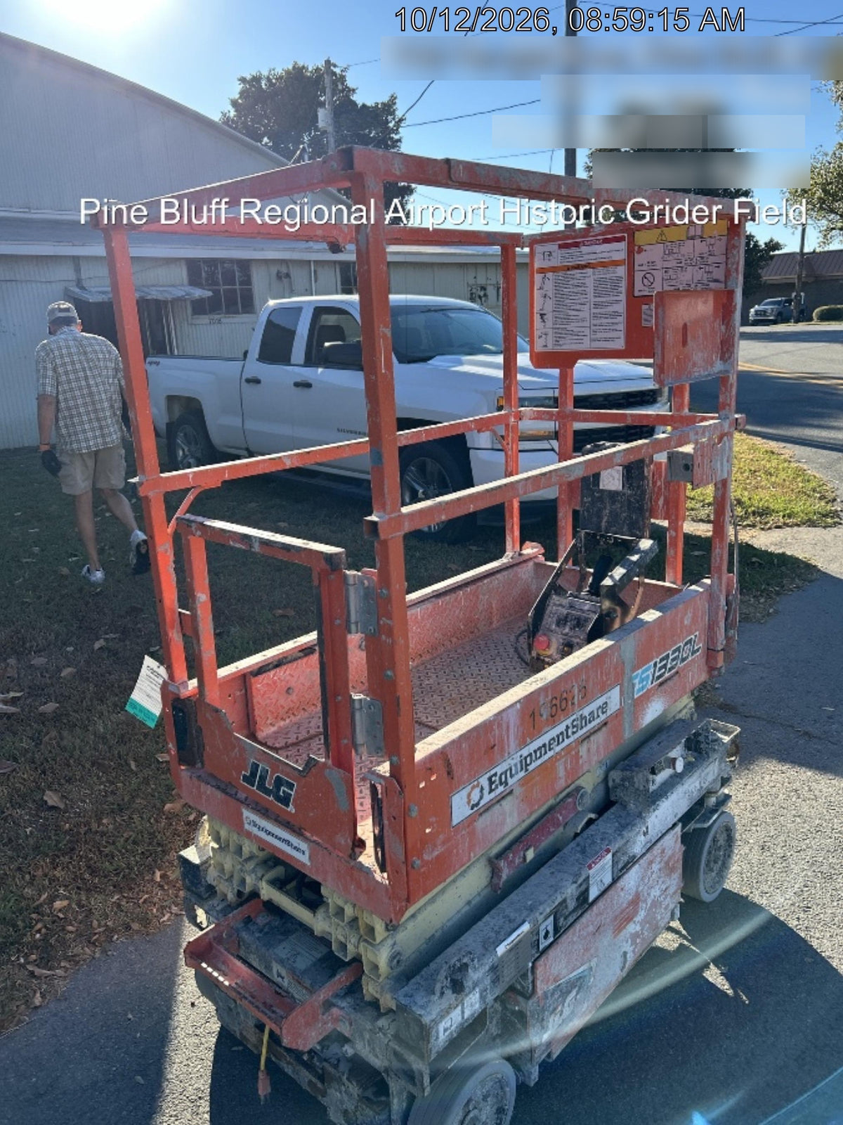 2021 JLG ES1330L