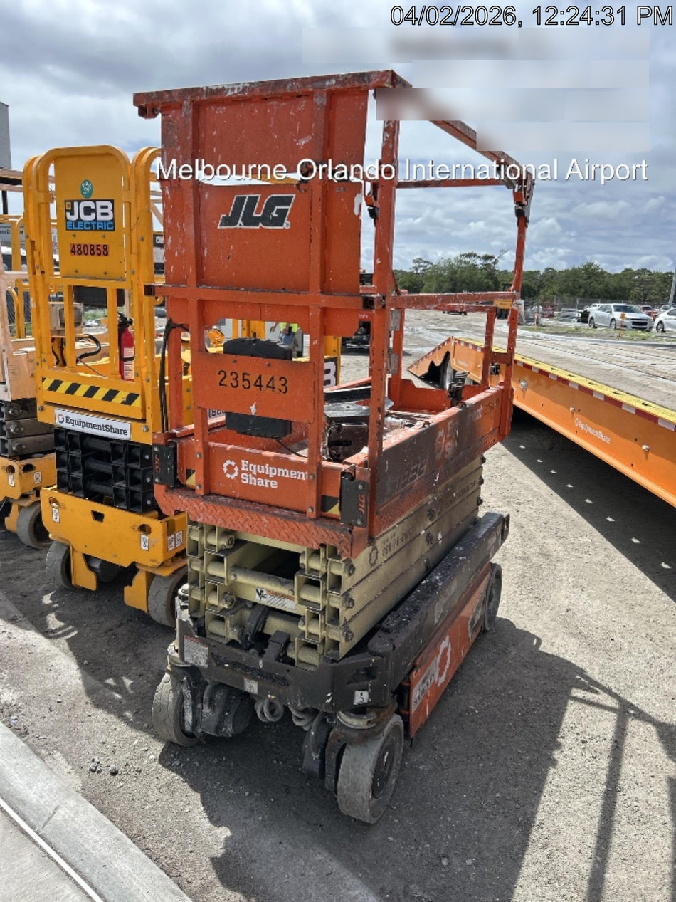 2022 JLG ES1932