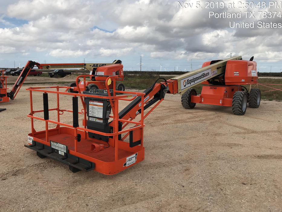 2019 JLG 660SJ