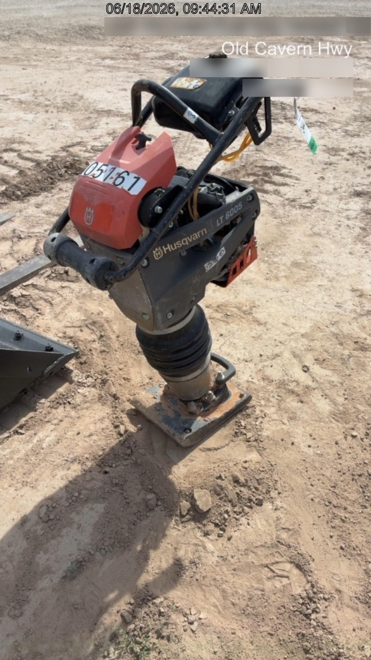 2025 HUSQVARNA LT6005