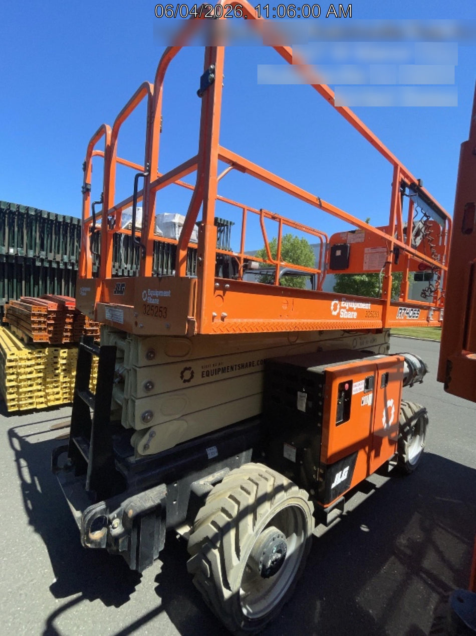 2023 JLG RT4069