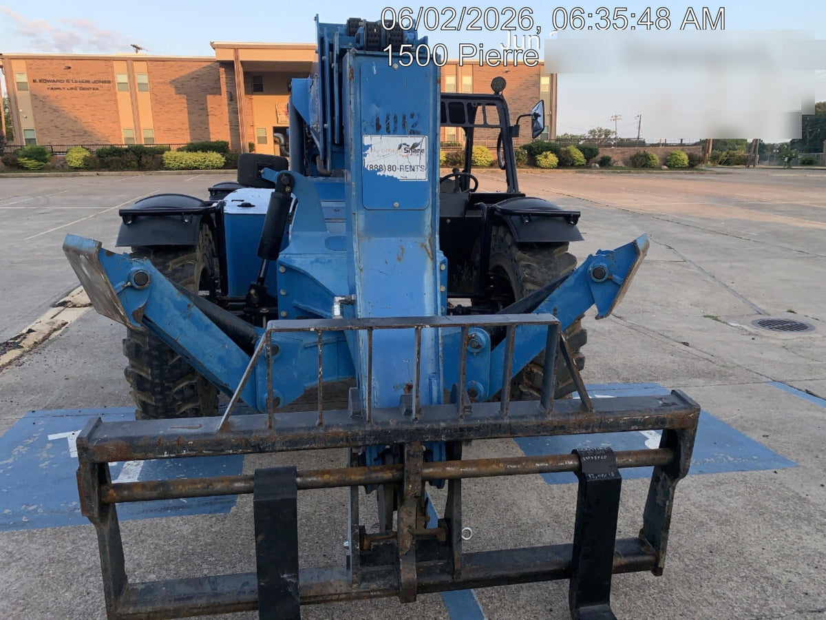 2017 GENIE GTH-1056