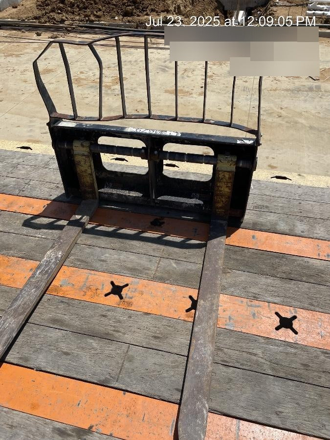 2023 ARROW MATERIAL HANDLING 48" Pallet Forks - Arrow