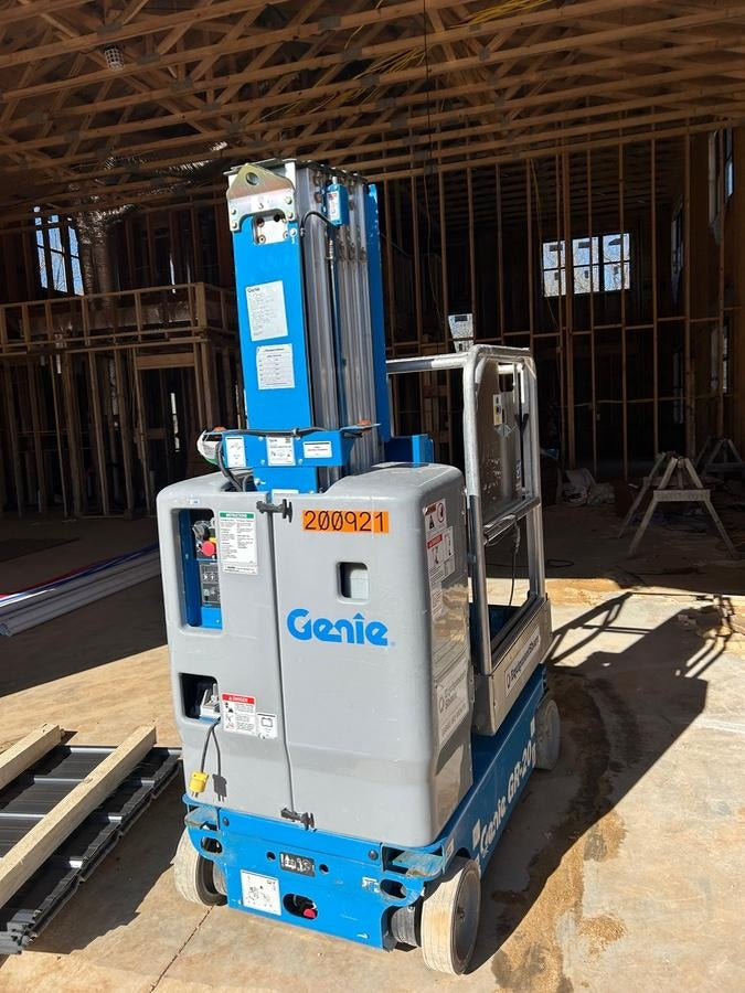 2022 GENIE GR-20