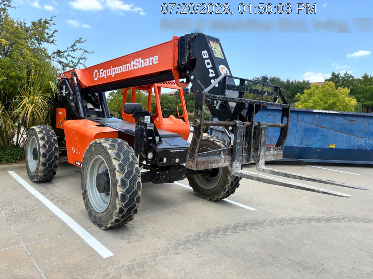 2023 SKYTRAK 8042