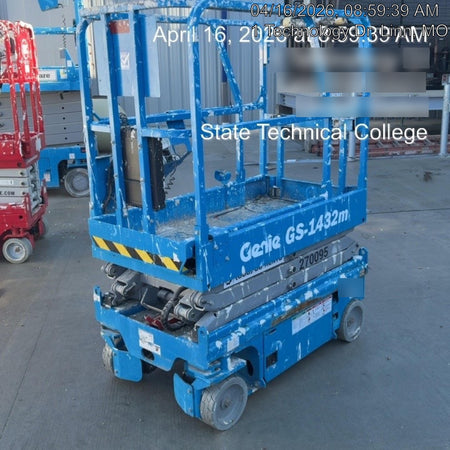 2022 GENIE GS-1432