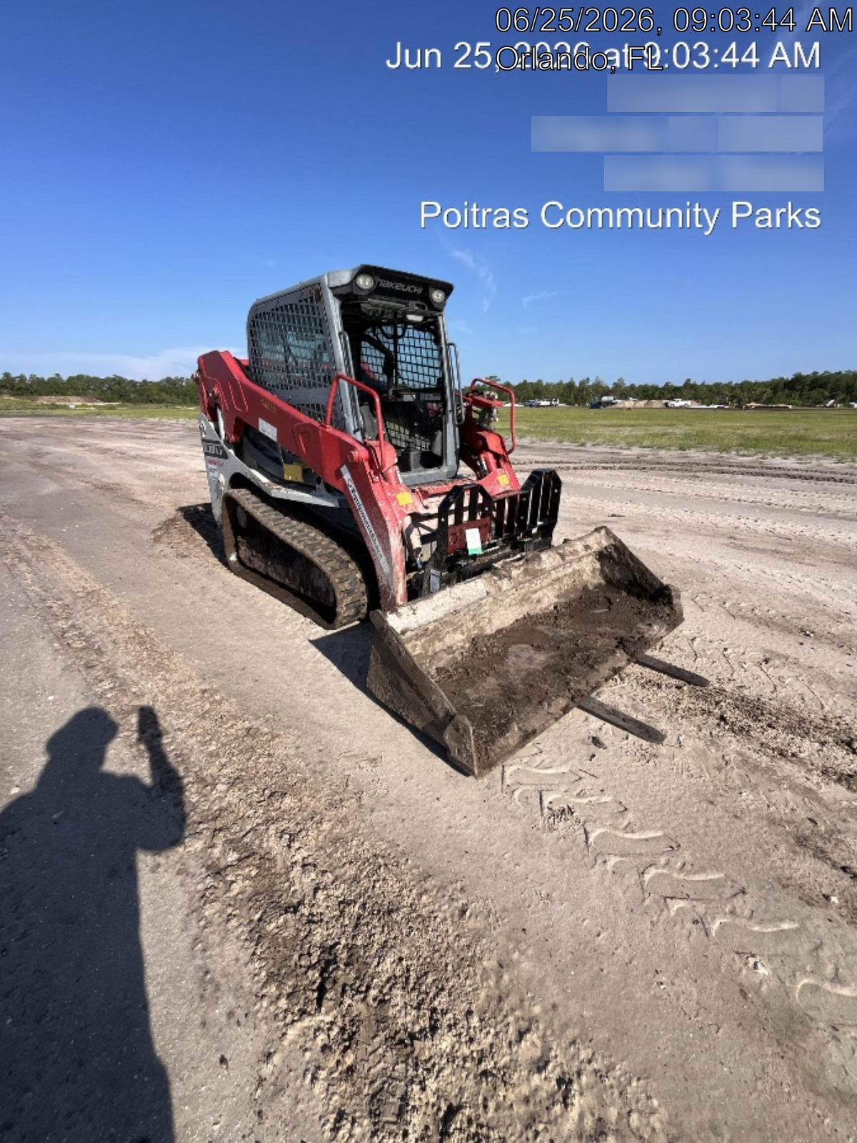 2023 TAKEUCHI TL10V2-CR