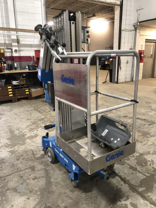 2018 GENIE AWP-25S
