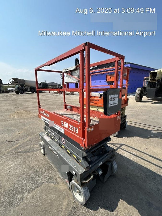 2017 Skyjack SJIII-3219 Standard Rental Specs