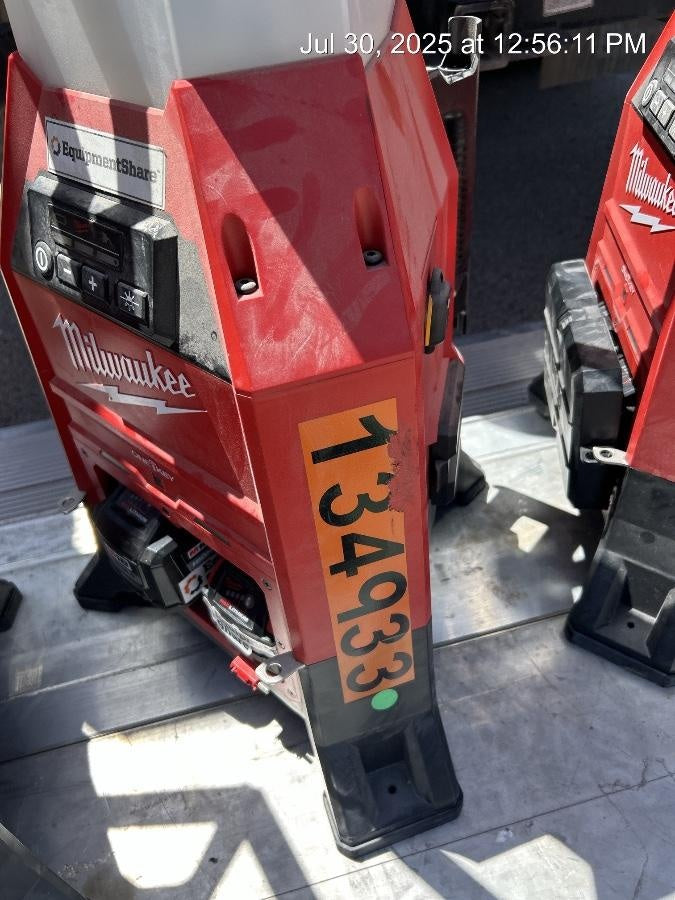 2021 MILWAUKEE 2150-20
