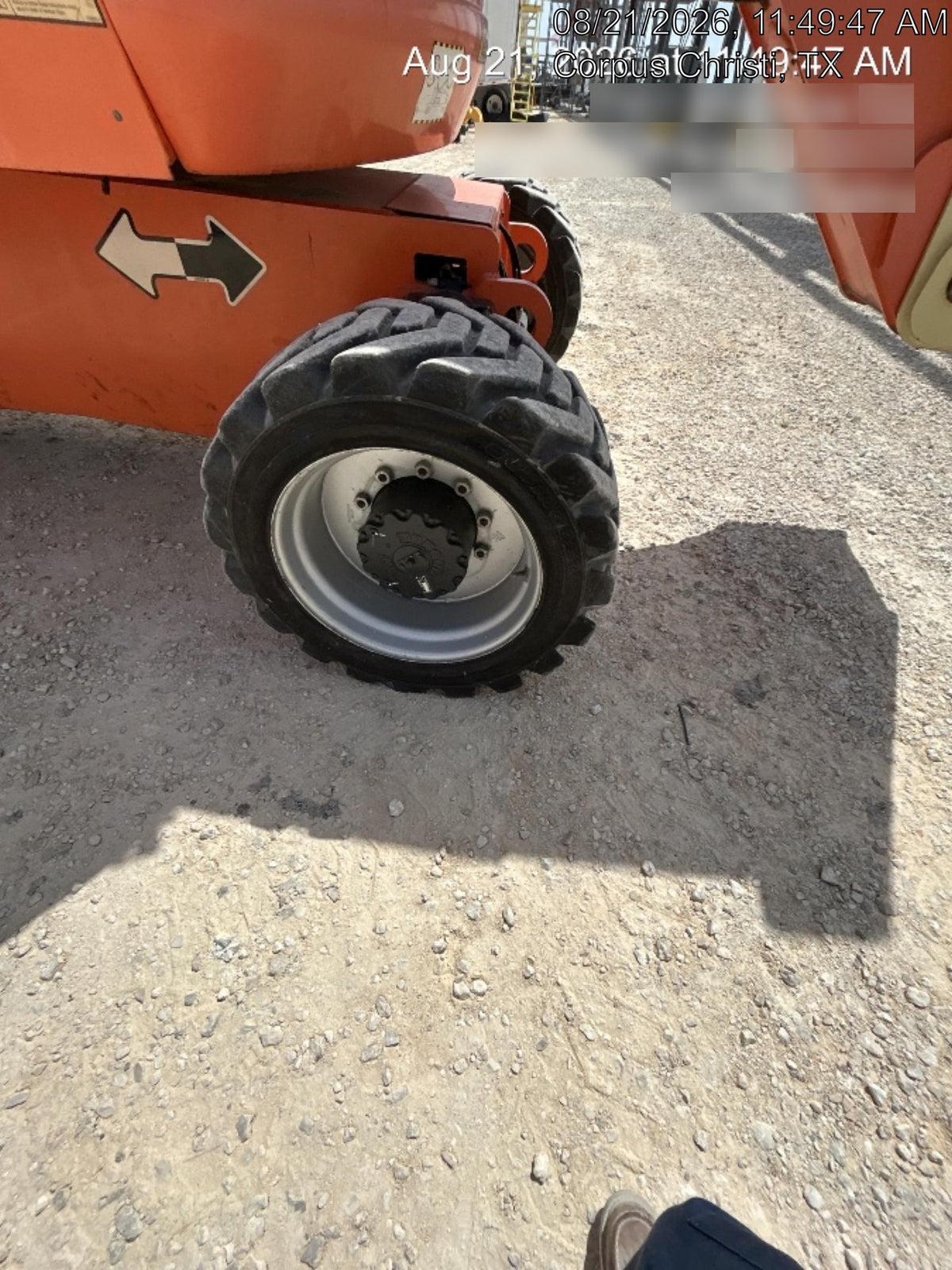 2020 JLG 800AJ