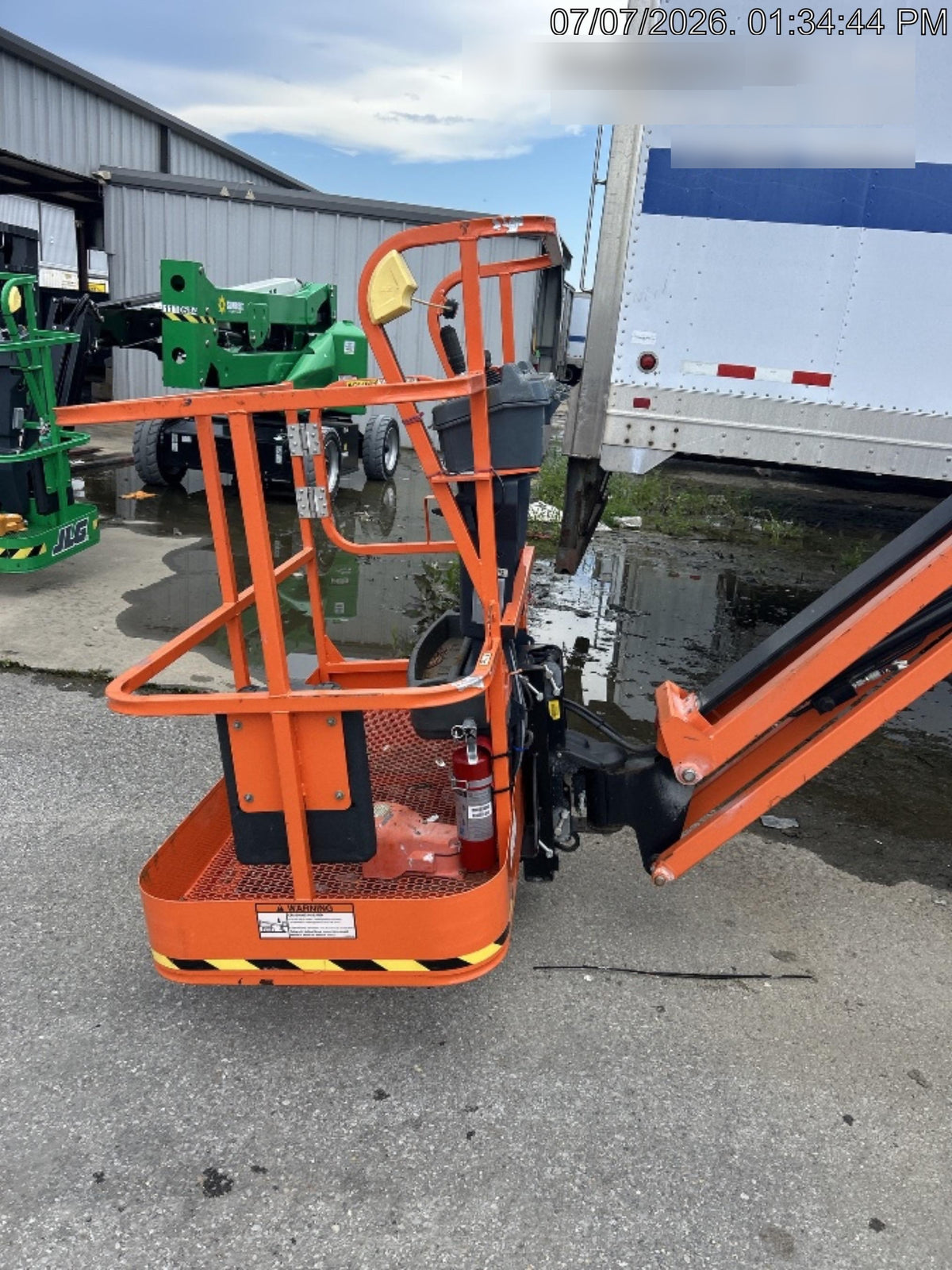 2021 JLG E450AJ