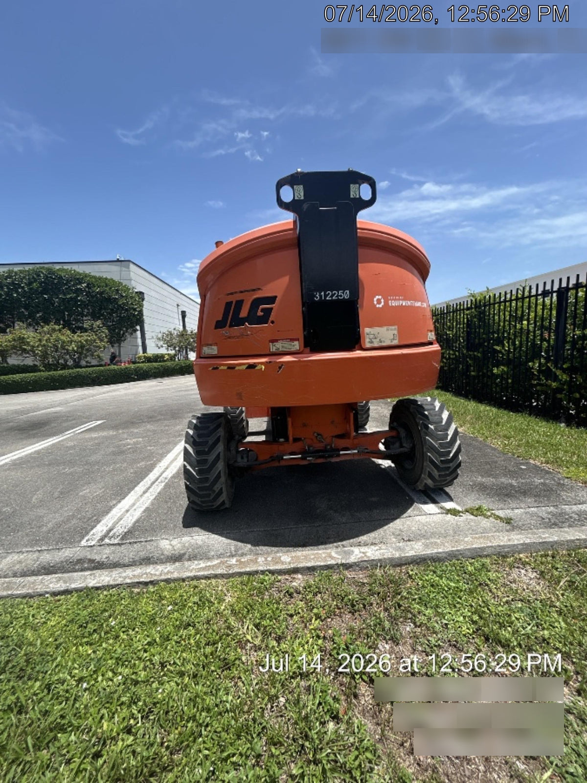 2023 JLG 460SJ