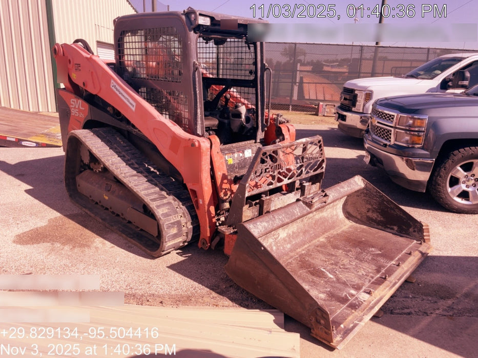 2019 Kubota SVL95-2S Cab/Heat/Air, Standard Tracks, Standard Flow w/Manual QC, 80" HD Bucket w/ Smooth Cutting Edge
