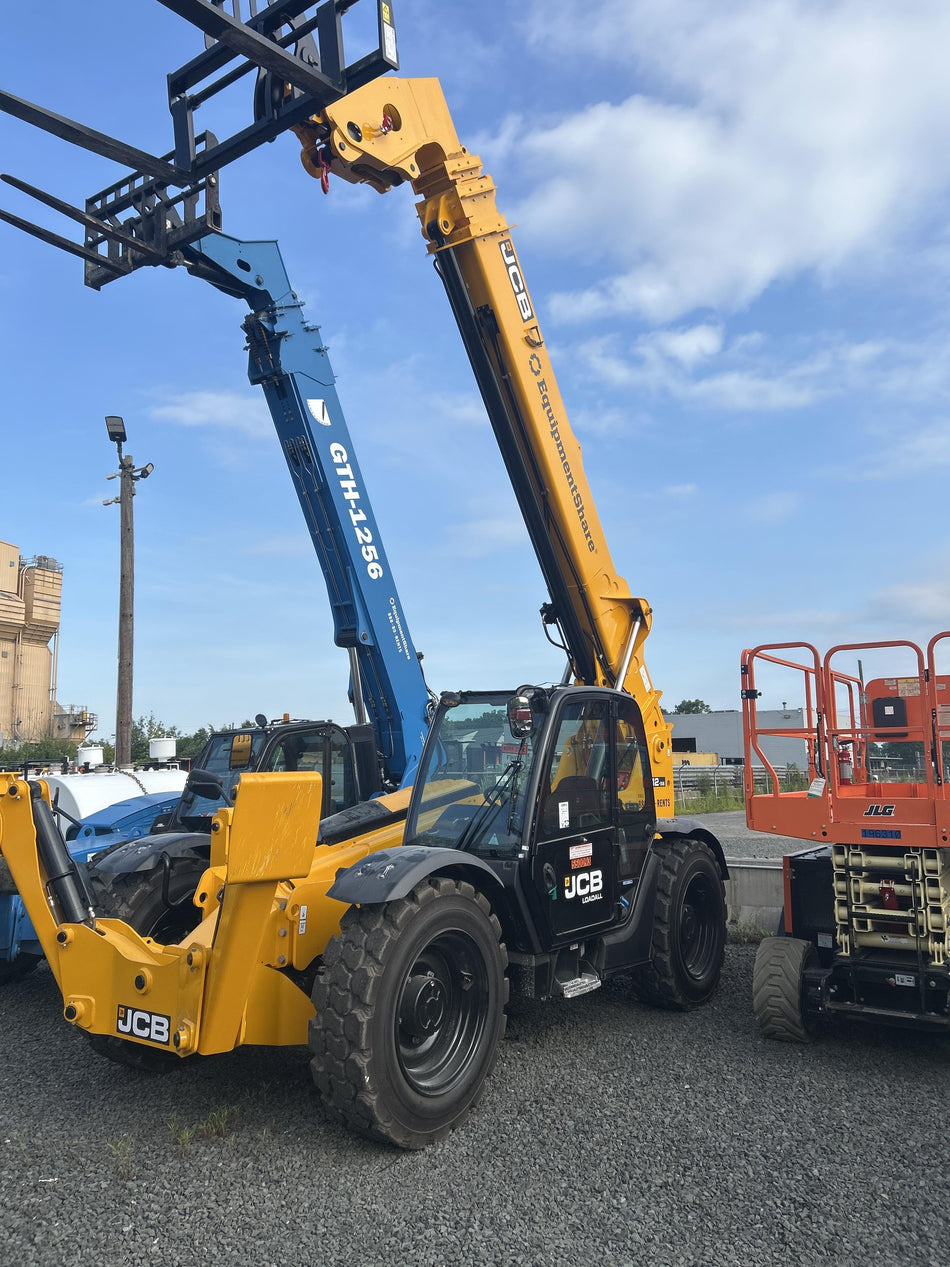 2025 JCB 512-56
