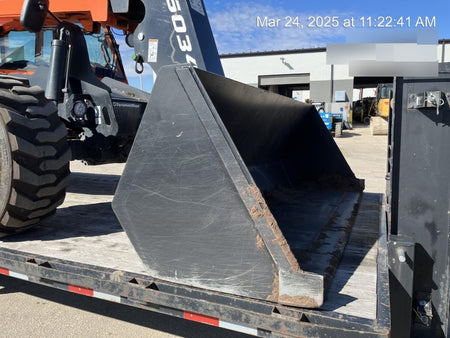 2024 JLG 1001100823