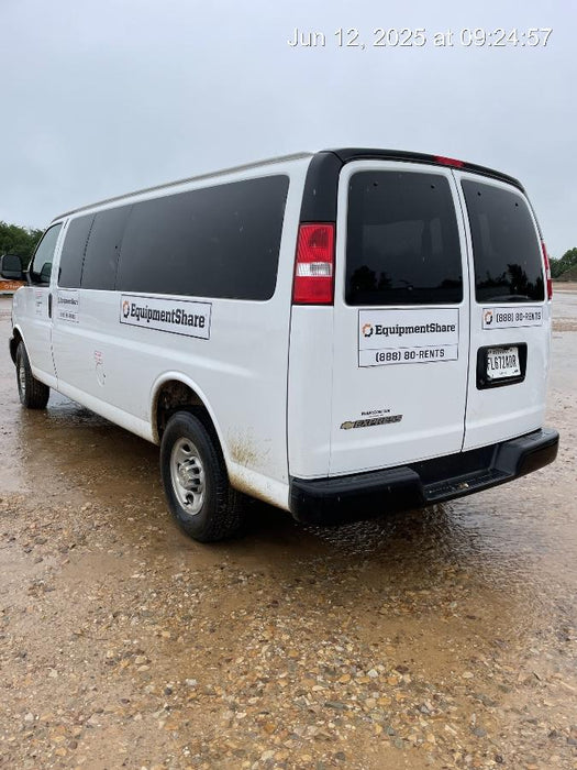 2023 CHEVROLET Express Van - Rental