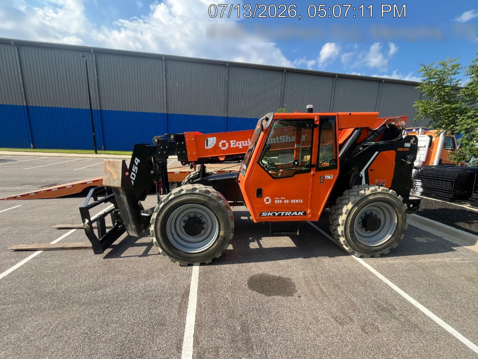 2025 SKYTRAK 10054