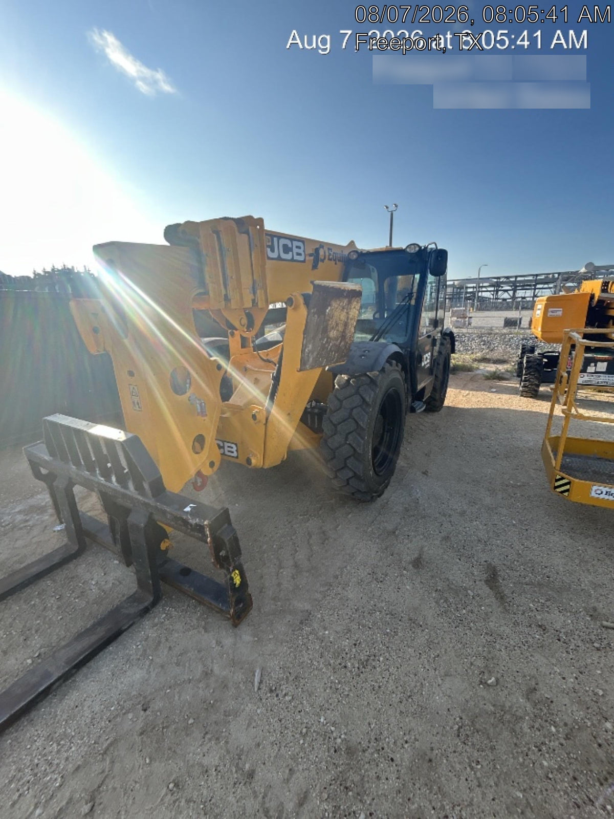 2025 JCB 512-56