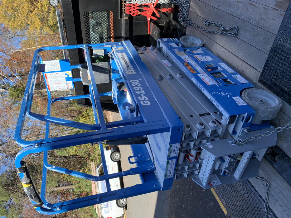 2020 Genie GS-1930 Fixed rails with chain entry gate - Pre A92.20