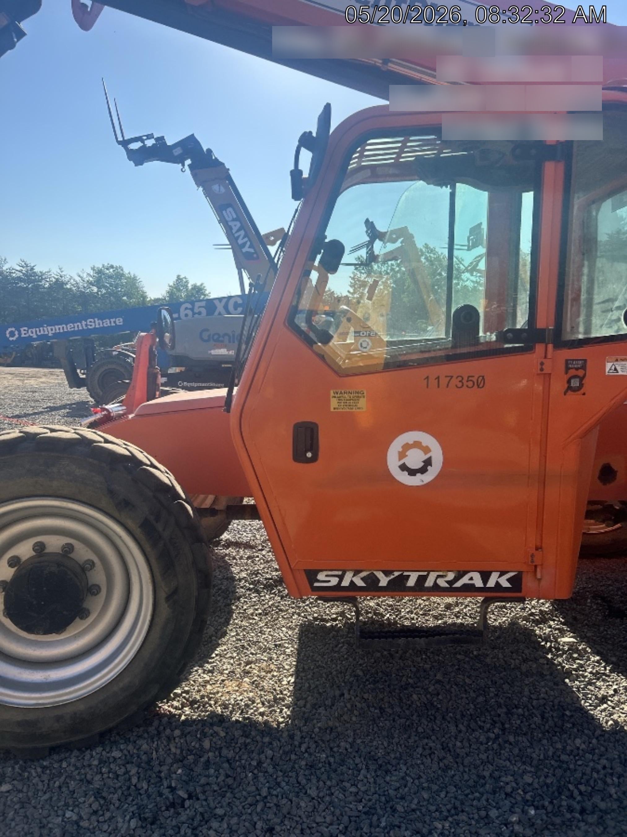 2020 SKYTRAK 8042