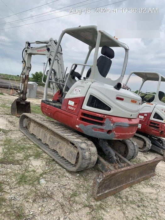 2021 TAKEUCHI TB250-2