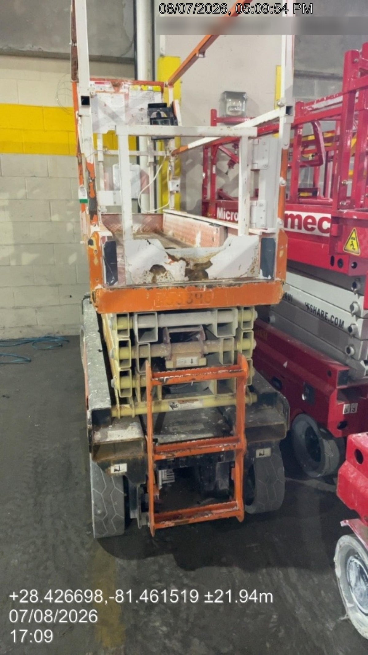 2022 JLG ES2632