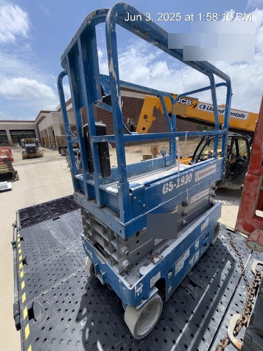 2019 Genie GS-1930 Fixed Rails with Chain Entry