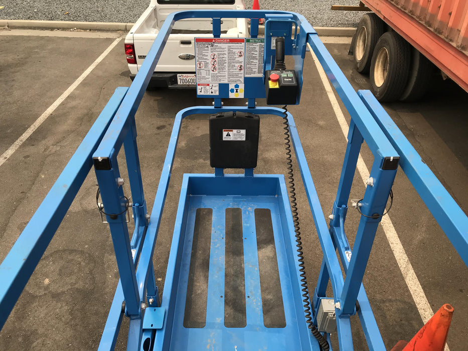 2020 Genie GS-1930 Solid Non Marking Tires, Beacon, Folding rails with half height swing gate, 800W Inverter
