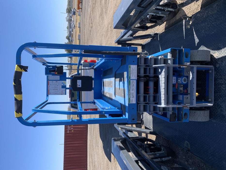 2019 Genie GS-1930 Fixed rails with chain Entry